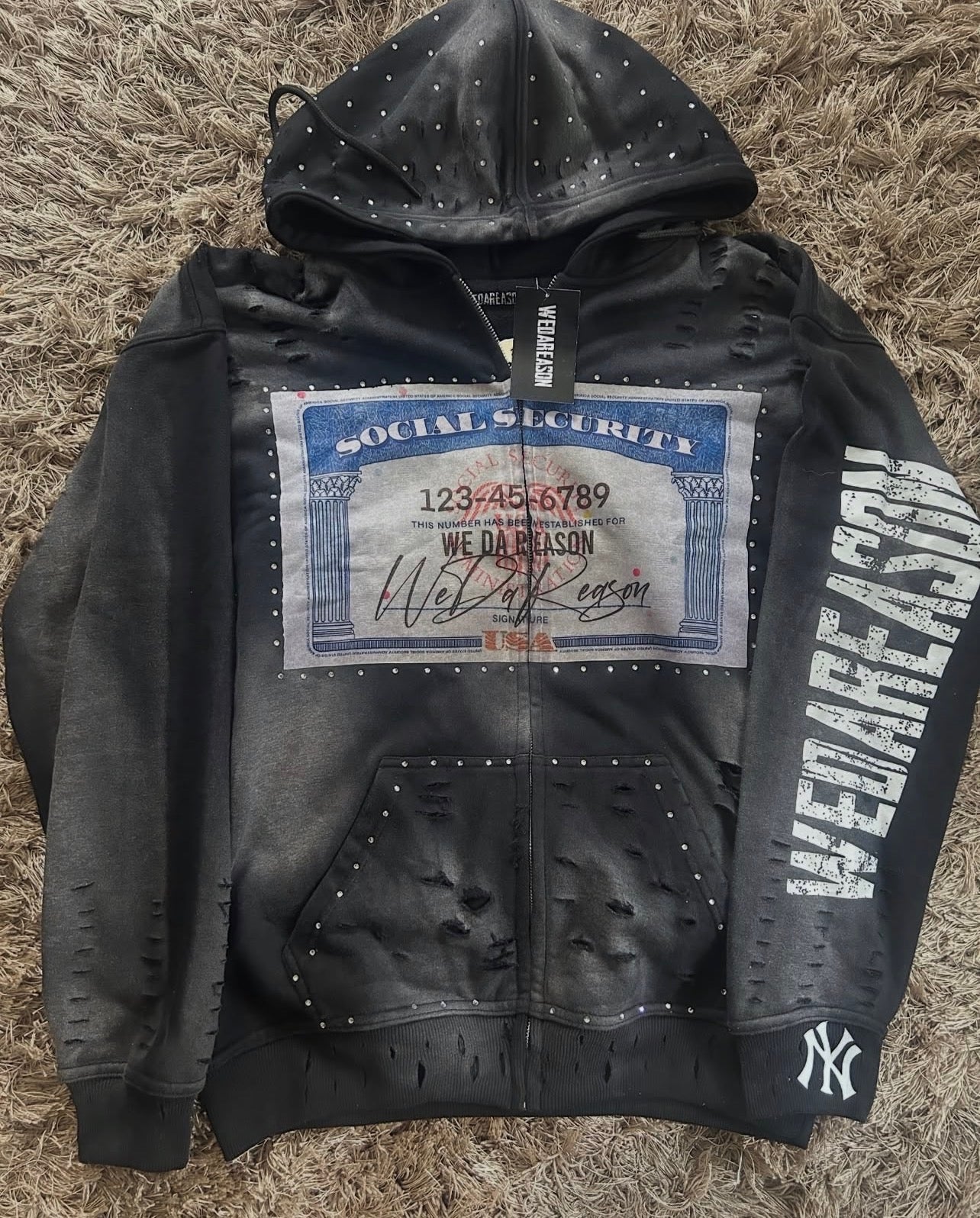 SSN ZIP UP